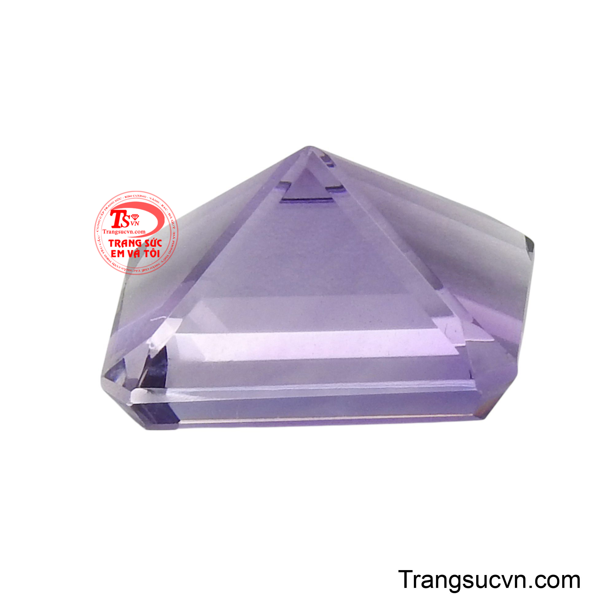 Đây là biểu tượng của sự ổn định, trí tuệ và sự bảo vệ, một lựa chọn hoàn hảo để tăng thêm phong thái quý phái cho bất kỳ món trang sức nào.
