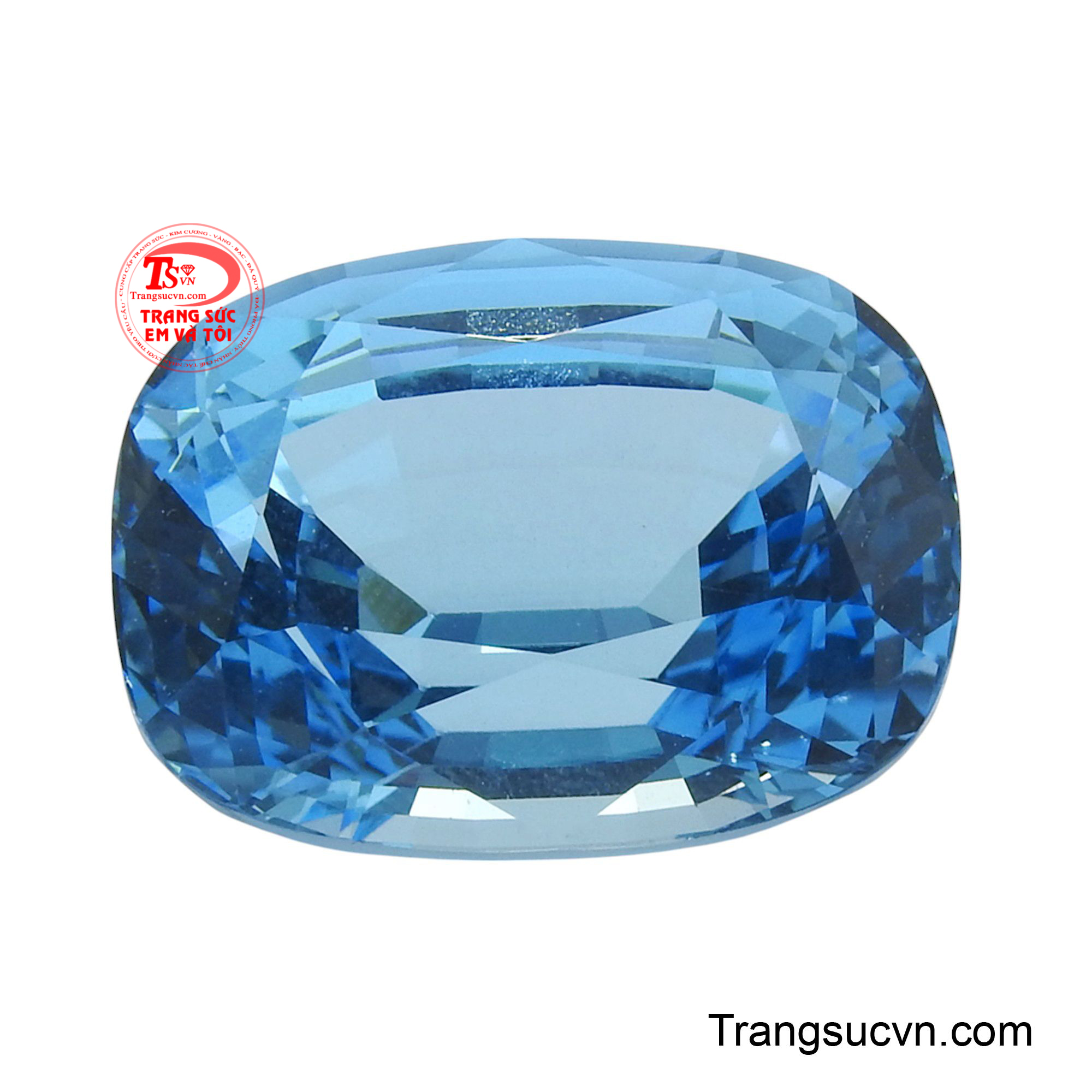 Viên Topaz thiên nhiên trong suốt này toát lên vẻ đẹp thanh khiết như giọt nước biển trong xanh của đại dương.