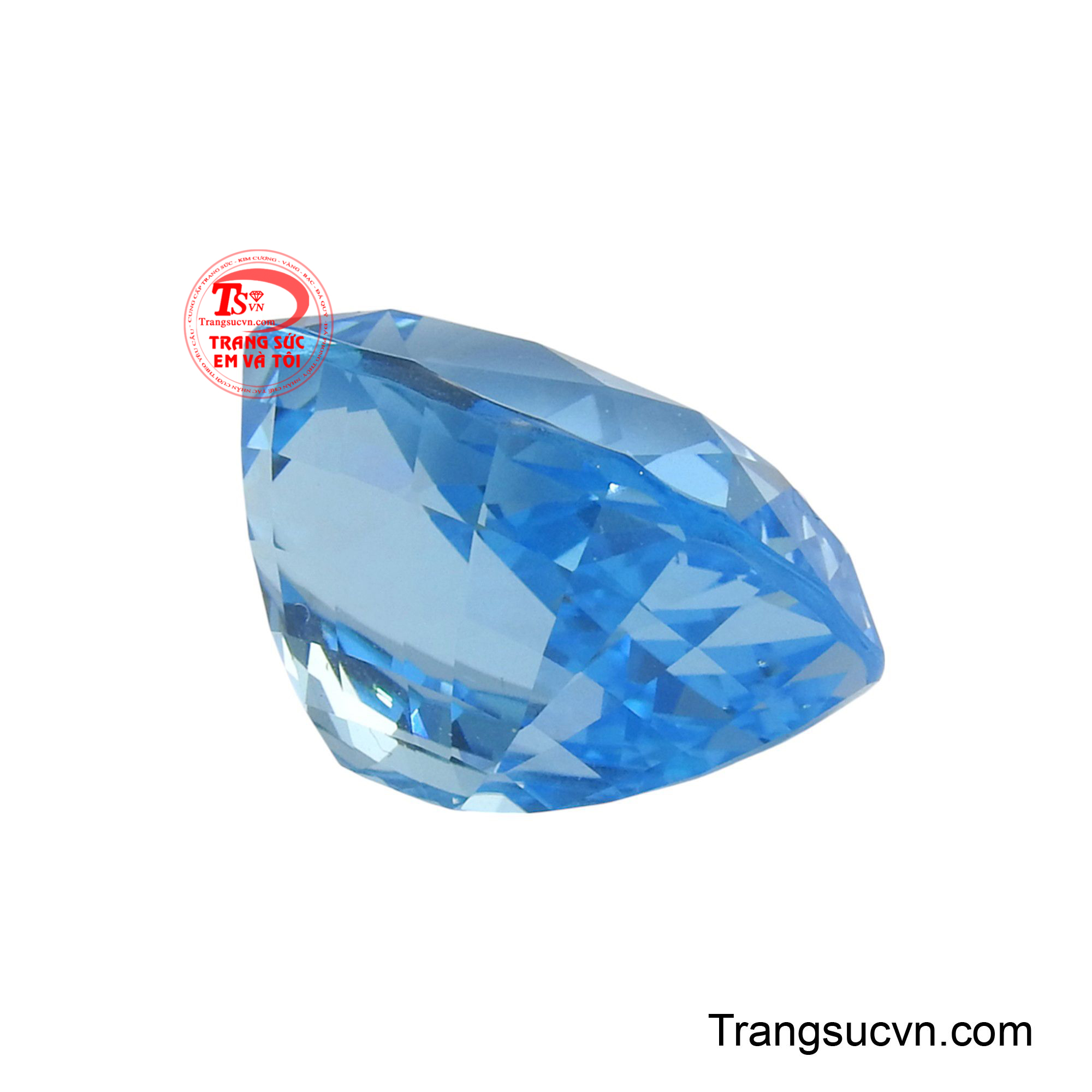 Đây không chỉ là một viên đá quý, mà còn là biểu tượng của sự tĩnh lặng và trí tuệ, một món quà của thiên nhiên dành cho những tâm hồn yêu cái đẹp thuần khiết.