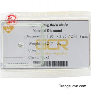 Kim cương thiên nhiên huyền bí cuốn hút mọi ánh nhìn bởi sự lấp lánh diệu kỳ.