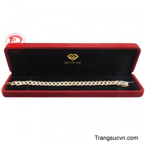 Sản phẩm được giao hàng toàn quốc.