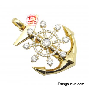 Khi đeo trên người chiếc mặt dây chuyền này giống như một lời nhắc nhở luôn giữ vững mục tiêu, kiên định trên con đường đã chọn và vượt qua mọi thử thách để đạt được thành công.