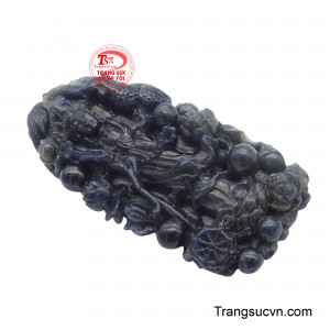 Vật phẩm này không chỉ là một món trang sức quý giá mà còn là biểu tượng của lòng từ bi, mang lại sự bình an, may mắn và phước lành cho người đeo.