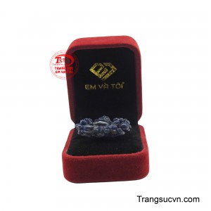 Sản phẩm được giao hàng toàn quốc.