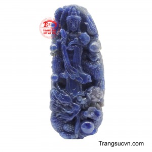 Mặt dây Quan Âm đá sapphire là biểu tượng của lòng từ bi, sự bao dung và khả năng cứu khổ cứu nạn cho chúng sinh.