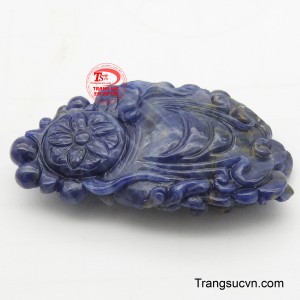 Đây là một tác phẩm nghệ thuật phong thủy ý nghĩa, không chỉ làm tăng thêm vẻ sang trọng mà còn mang lại may mắn, tài lộc và niềm vui cho người sở hữu.