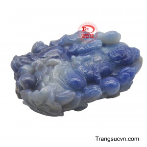 ới thần thái an nhiên, tự tại, ngài là biểu tượng của sự chứng đắc Vô Thượng Bồ Đề, con đường diệt khổ và đạt đến Niết Bàn.