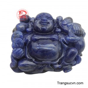 Ngài Di Lặc hiện lên với nụ cười hoan hỷ, bụng lớn phúc hậu, biểu trưng cho sự viên mãn và niềm vui vô bờ.