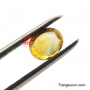 Viên sapphire mệnh Kim nhận thiết kế và chế tác theo yêu cầu.