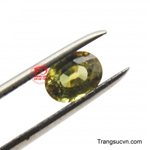 Nó không chỉ là một viên đá quý đẹp mắt mà còn là một lá bùa hộ mệnh, giúp gia chủ gặp nhiều thuận lợi trong công việc và cuộc sống, thể hiện sự kết nối hài hòa giữa con người và vũ trụ.