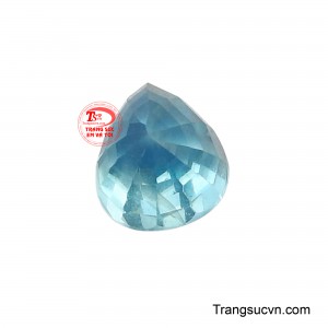 Bạn hãy tưởng tượng viên Zircon này được đặt trong một thiết kế trang sức lấy cảm hứng từ những con sóng vỗ về bờ cát trắng.