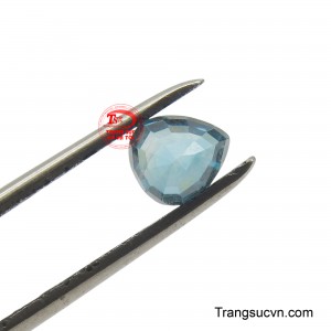 Đây không chỉ là một viên đá quý, mà là một câu chuyện về vẻ đẹp và sự tinh xảo.