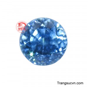 Zicon - viên đá tháng 12 lấp lánh với sắc xanh lam trong trẻo, tựa như bầu trời tháng Mười Hai trong xanh và tinh khiết.