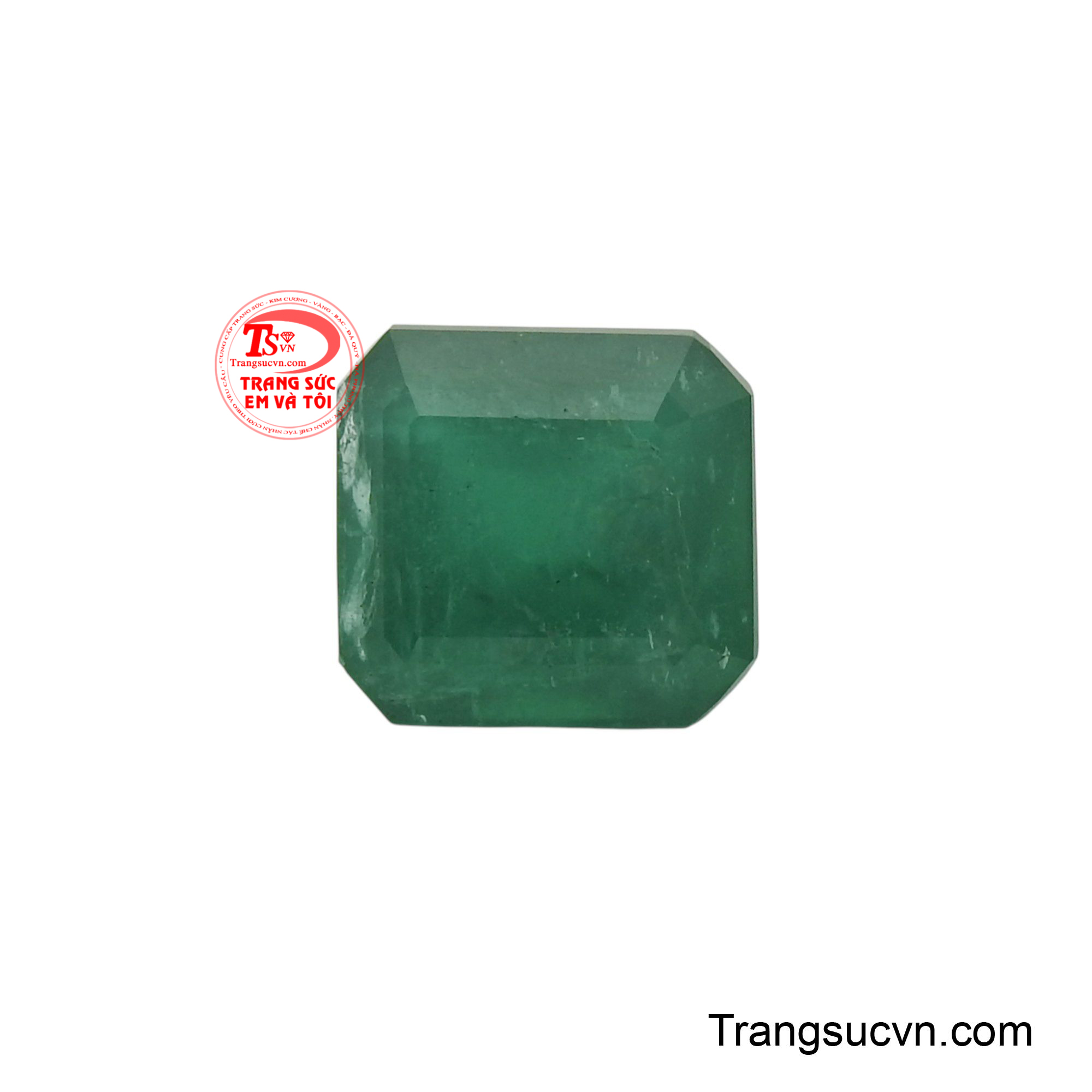 Emerald thiên nhiên huyền bí ẩn chứa một vẻ đẹp huyền bí và lôi cuốn khó tả.