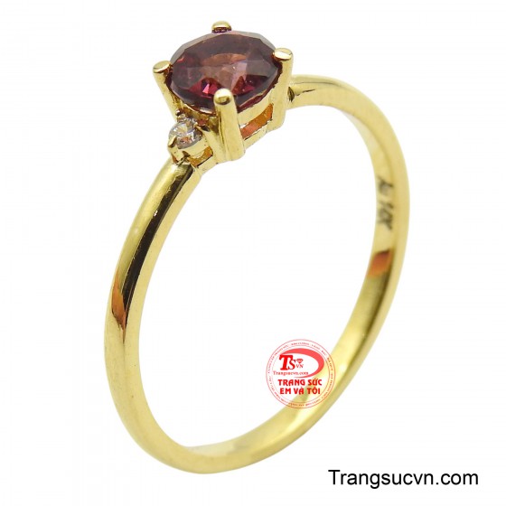 Nhẫn nữ Granet nhỏ xinh