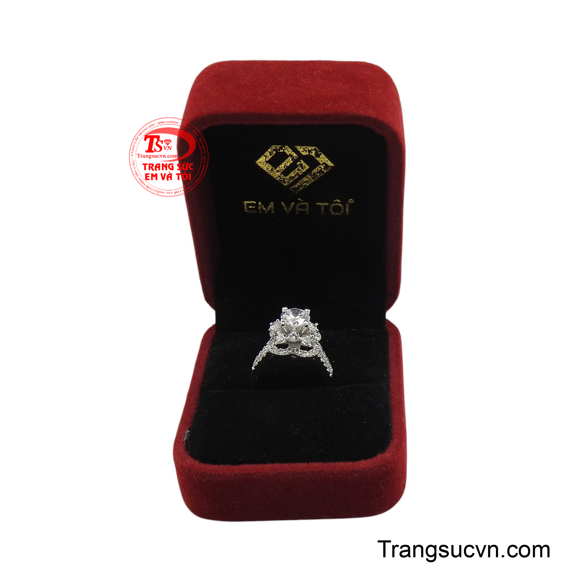 Sản phẩm được giao hàng toàn quốc.