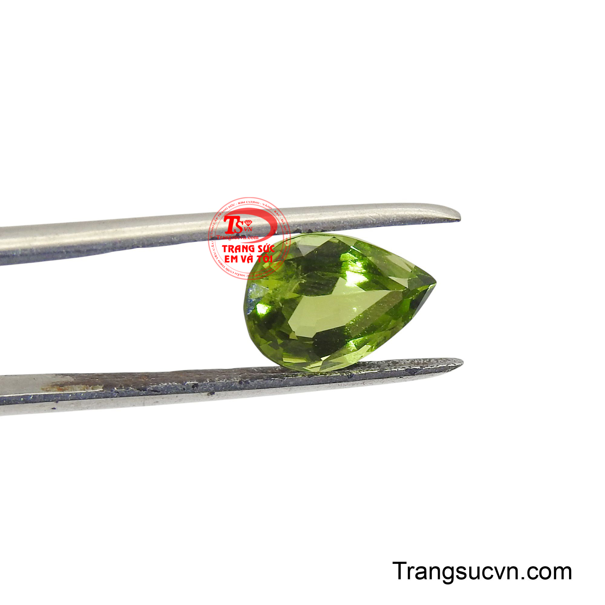 Hãy đến với Trang Sức Em Và Tôi để tận hưởng vẻ đẹp này của Peridot nhé!