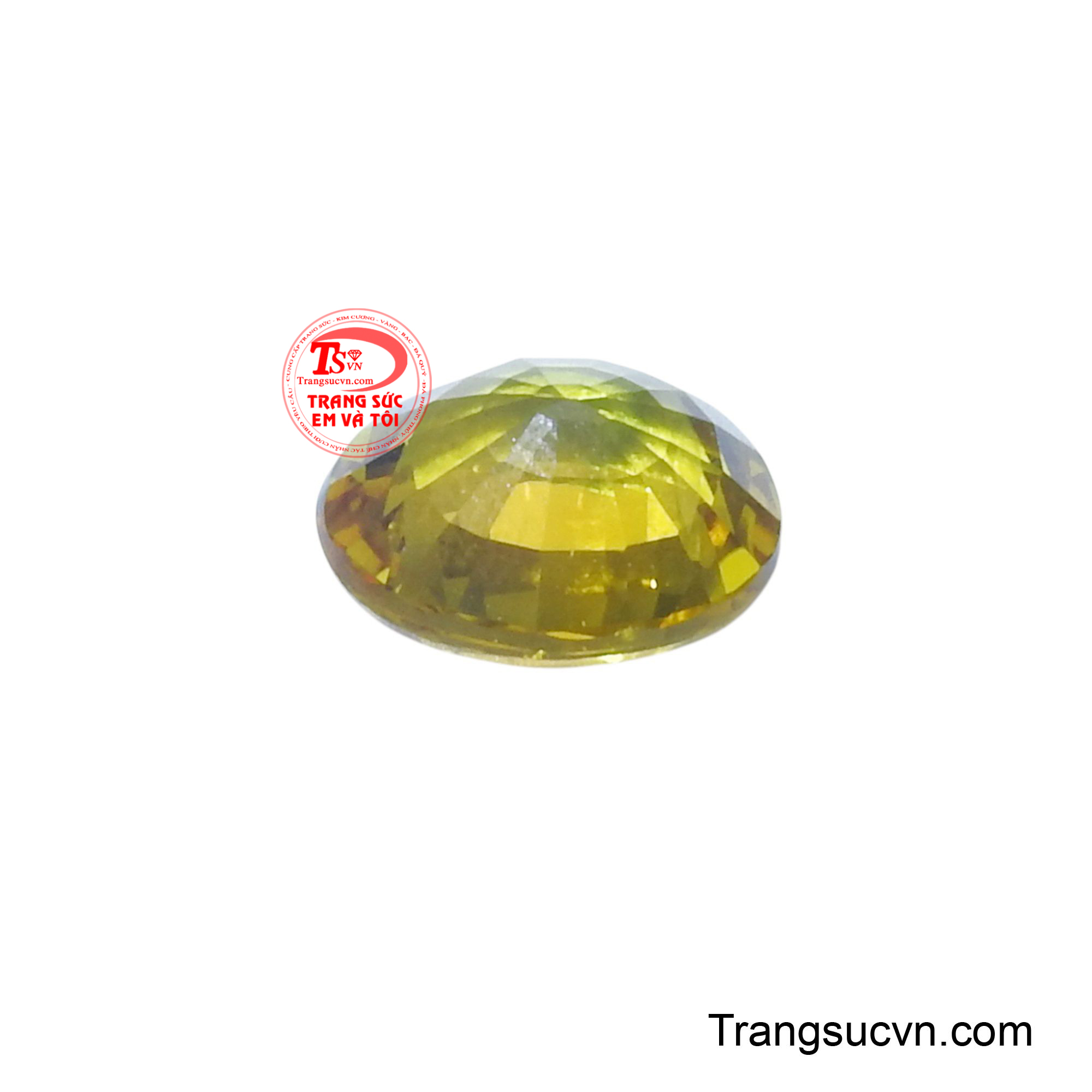 Viên đá mang vẻ đẹp sang trọng, tinh tế và đầy cuốn hút, nhưng sâu bên trong lại ẩn chứa nguồn năng lượng mạnh mẽ, vững vàng và ổn định.