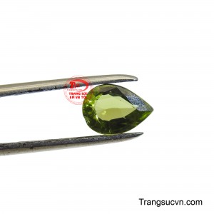 Và là viên đá biểu tượng đặc biệt cho kỷ niệm 16 năm ngày cưới, đánh dấu một dấu ấn quan trọng trong hôn nhân.  