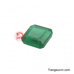 Với vẻ đẹp vĩnh cửu và giá trị tinh thần to lớn, Emerald là món quà ý nghĩa dành cho những người sinh vào tháng 5, thể hiện sự trân trọng và lời chúc phúc cho một cuộc sống tràn đầy năng lượng và may mắn.