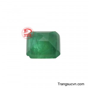 Sở hữu Emerald là đón nhận sự tươi mới, thịnh vượng và nguồn cảm hứng bất tận, thể hiện sự hòa mình vào nhịp điệu chuyển mình kỳ diệu của thiên nhiên.