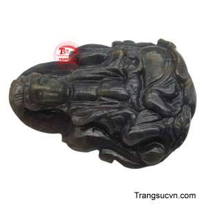 Đeo mặt đá này, người sở hữu sẽ cảm nhận được sự che chở, bình an, giúp tâm hồn thanh tịnh và xua tan những muộn phiền trong cuộc sống.