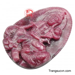 Dưới bàn tay của những nghệ nhân tài hoa, hình ảnh vị Phật được khắc họa một cách tỉ mỉ, toát lên sự từ bi và thanh tịnh.