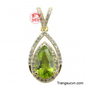 Mặt dây Peridot kiêu sa vàng 14K