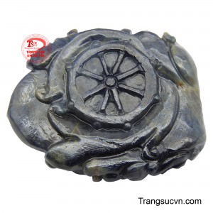 Đây không chỉ là một món trang sức mà còn là một vật phẩm hộ mệnh, mang lại cảm giác bình yên và sự che chở cho người sở hữu.