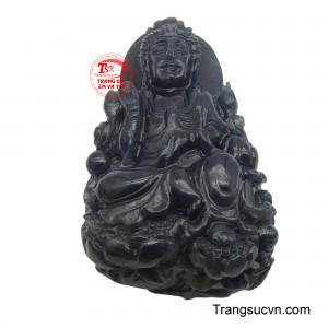 Tác phẩm điêu khắc này mô tả hình ảnh Quan Âm Bồ Tát ngồi thiền định, toát lên vẻ an nhiên, thanh tịnh.
