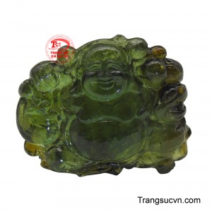 Mặt Phật Di Lặc Tourmaline được chế tác từ đá Tourmaline xanh lục, toát lên vẻ an lạc, hoan hỉ và tràn đầy năng lượng tích cực.