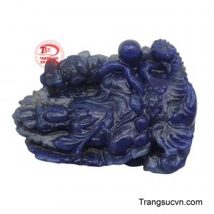 Với ý nghĩa phong thủy sâu sắc, mặt đá Quan Âm Bồ Tát là biểu tượng của sự may mắn, bảo vệ và lòng từ bi. Đây là món quà tinh thần quý giá, thể hiện sự thành kính và mang đến sự che chở, bình yên cho người sở hữu.
