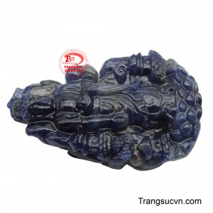 Đây là món quà tinh thần ý nghĩa, giúp người đeo tìm thấy sự an lạc trong tâm hồn, vượt qua mọi khó khăn và luôn giữ được thái độ sống lạc quan, tích cực.