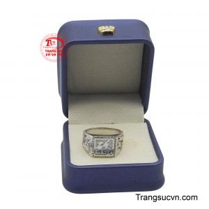 Sản phẩm được giao hàng toàn quốc.