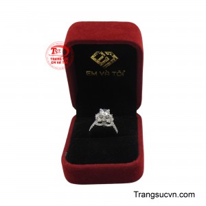 Sản phẩm được giao hàng toàn quốc.