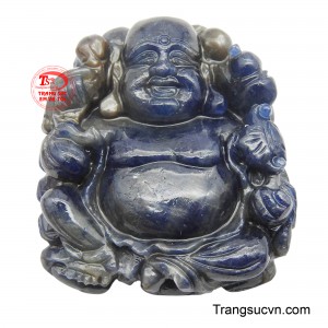 Mặt dây được điêu khắc tinh xảo khắc họa nụ cười hoan hỉ, bụng tròn lớn, tượng trưng cho sự an lạc, tài lộc và hạnh phúc viên mãn. 