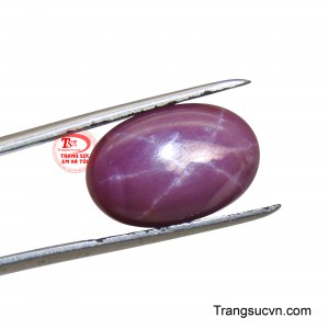 Ruby sao Yên Bái không chỉ là một món trang sức quý giá mà còn được coi là biểu tượng của tình yêu, sự may mắn và quyền lực. 