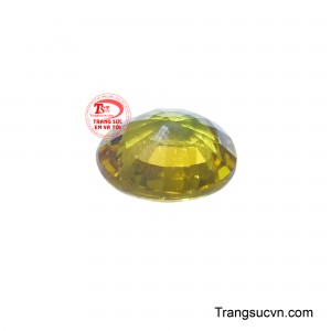 Viên đá mang vẻ đẹp sang trọng, tinh tế và đầy cuốn hút, nhưng sâu bên trong lại ẩn chứa nguồn năng lượng mạnh mẽ, vững vàng và ổn định.