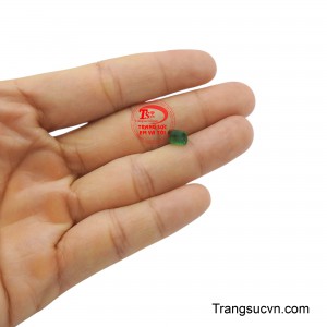 Có giấy kiểm định đá quý, chất lượng đảm bảo, là sản phẩm uy tín được nhiều khách hàng ưa chuộng và tin dùng.