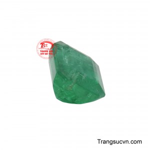 Đây không chỉ là một viên đá trang sức, mà còn là một tác phẩm nghệ thuật tự nhiên, khẳng định giá trị bền vững và sự hoàn hảo mà tạo hóa ban tặng, mang lại cảm giác kết nối sâu sắc với đất trời.