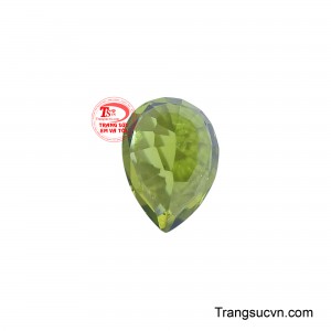 Viên đá này được coi là một lá bùa hộ mệnh, giúp thu hút tài lộc, mang lại cơ hội mới và hỗ trợ kinh doanh thuận lợi. 