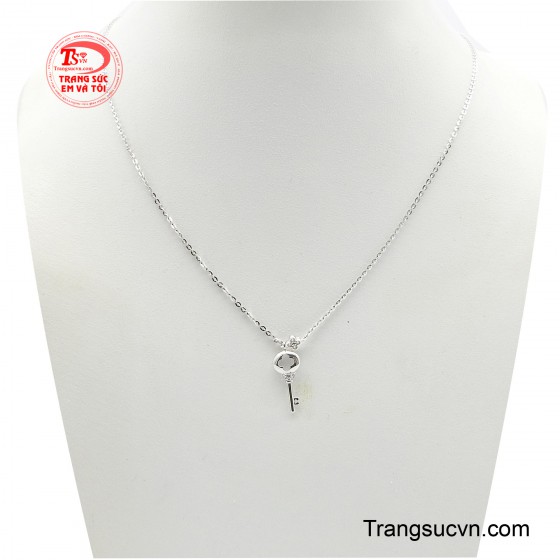 Dây chuyền chìa khóa vàng trắng