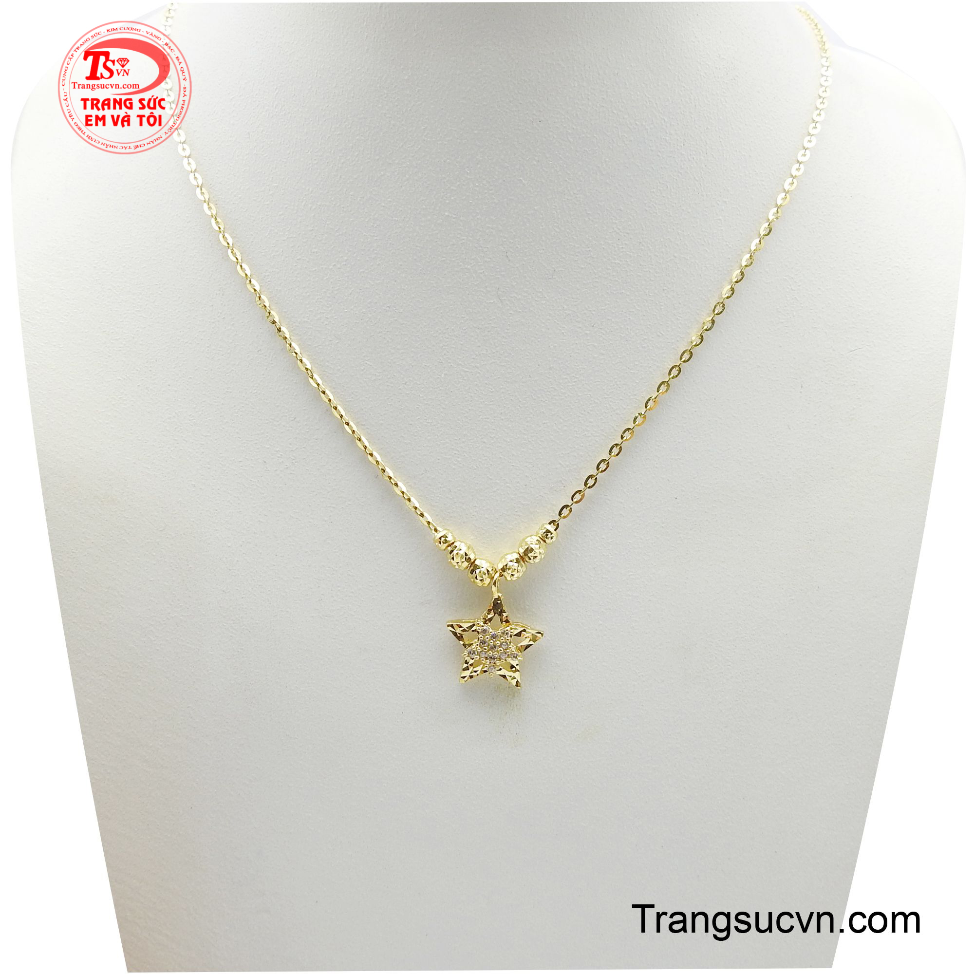 Dây chuyền vàng 10K tỏa sáng là chiếc dây chuyền dành cho những cô gái yêu vẻ đẹp của bầu trời đêm.