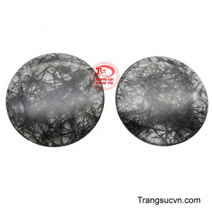 Đặc biệt, Thạch anh Tóc Đen còn được tin là có khả năng bảo vệ chủ nhân khi đi xa, mang lại sự bình an và thuận lợi trên mọi hành trình.