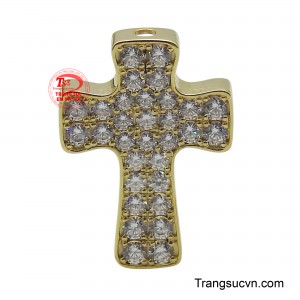 Mặt dây thánh giá vàng 10k gắn đá một món trang sức mang ý nghĩa sâu sắc có thể trở thành điểm tựa vững chắc cho người đàn ông.