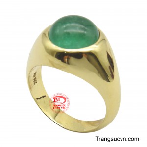 Với thiết kế đơn giản nhưng mạnh mẽ với chất liệu vàng 18K cao cấp.