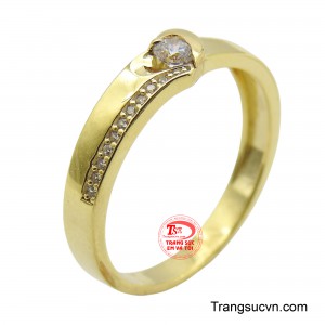 Nhẫn vàng 10K cho nữ được chế tác trên chất liệu vàng 10K không chỉ là một món trang sức, mà còn là lời hứa hẹn đầy tinh tế.