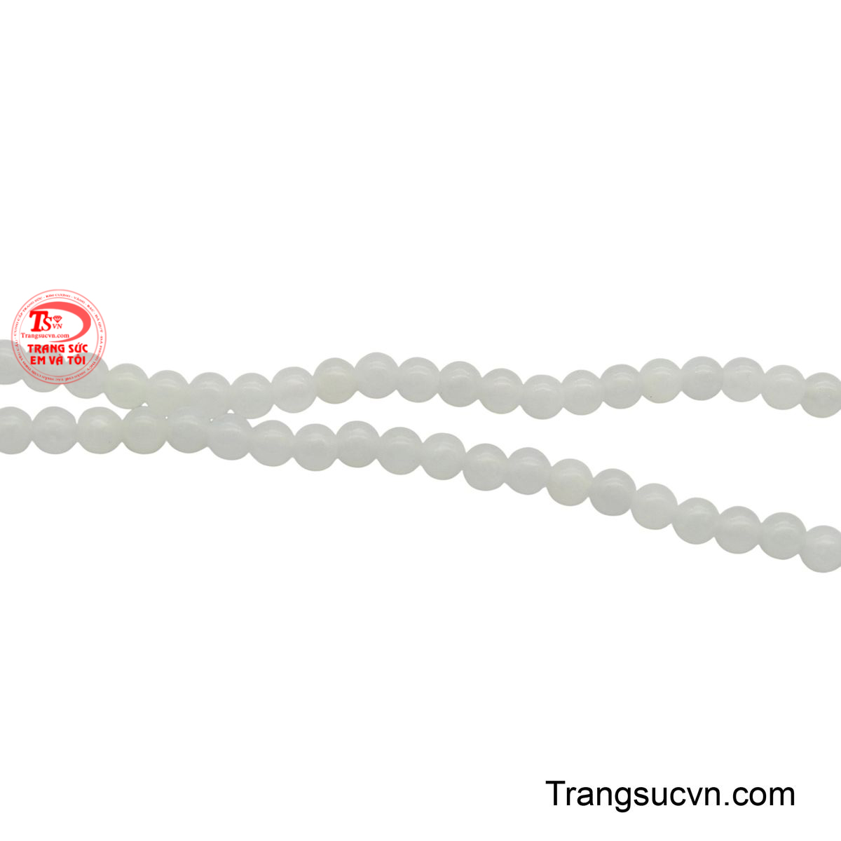 Thiết kế tối giản và tinh tế này không chỉ là món trang sức đẹp mắt mà còn là vật phẩm phong thủy ý nghĩa, dễ dàng kết hợp với nhiều phong cách.