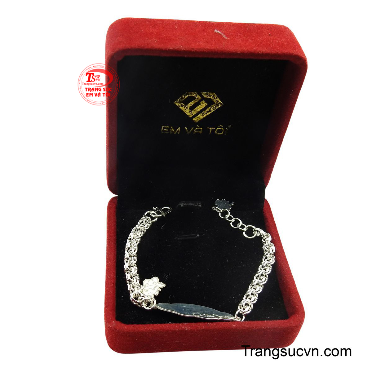 Sản phẩm được giao hàng toàn quốc.