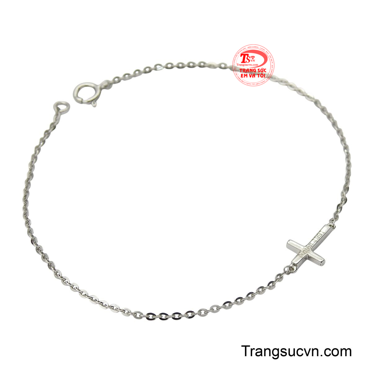 Được chế tác từ vàng trắng 10k, lắc tay có dây xích mảnh mai, tạo cảm giác duyên dáng trên cổ tay.